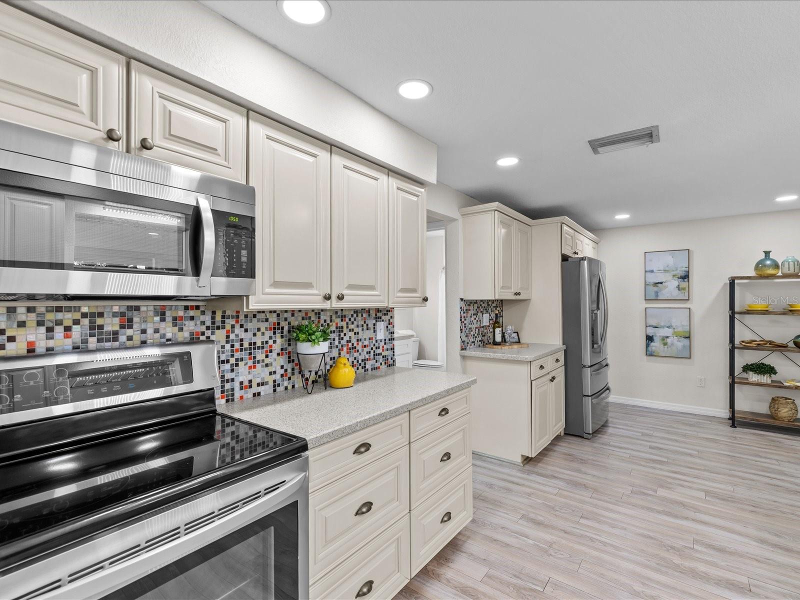 HARBOR HEIGHTS ESTATES - Residential