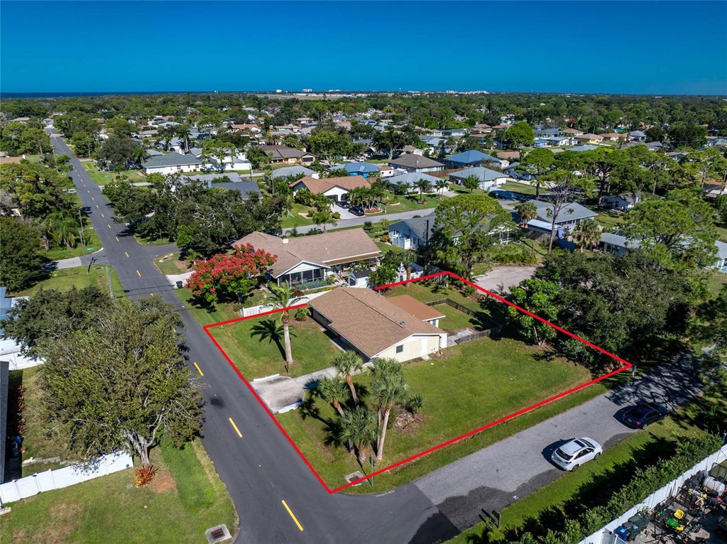 Photo of 3565 Sterling Road, Venice, FL 34293 (MLS # N6141039)