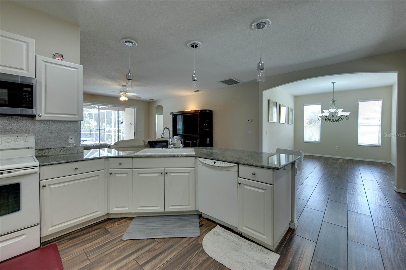 MOCKINGBIRD PLACE - Residential Lease