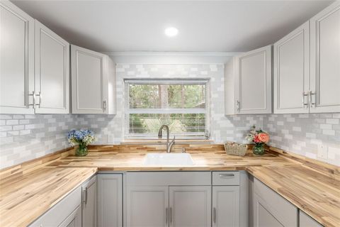 Tiny photo for 19938 Burkitt Road, Dunnellon, FL 34432 (MLS # OM700911)