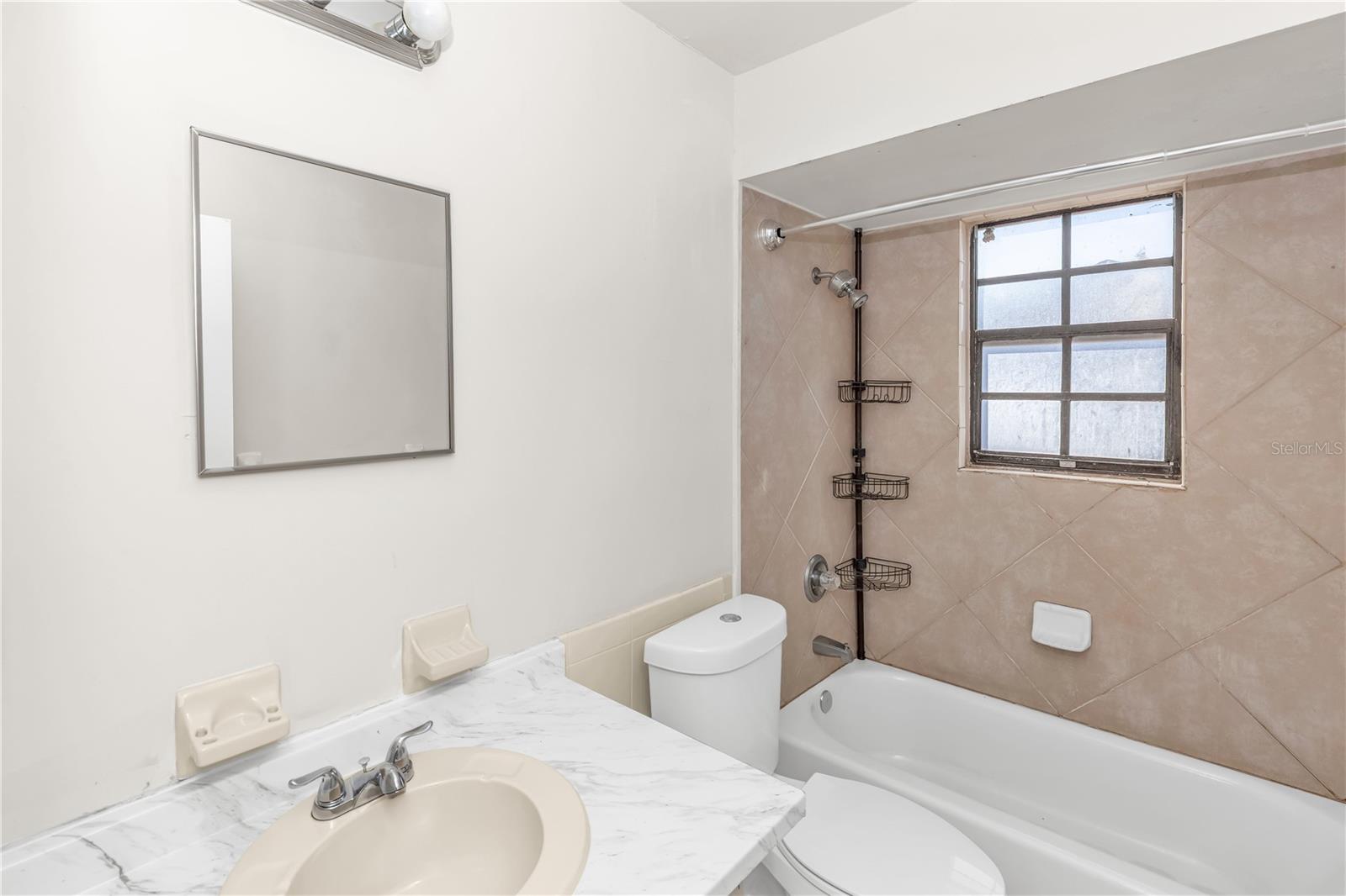 VILLAS FOREST TWNHMS - Residential