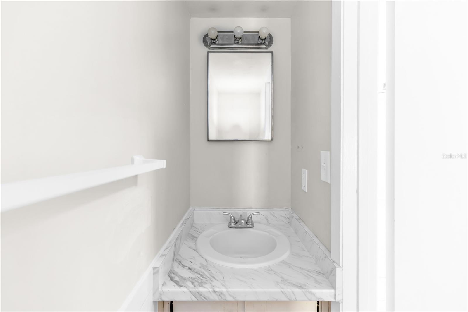 VILLAS FOREST TWNHMS - Residential