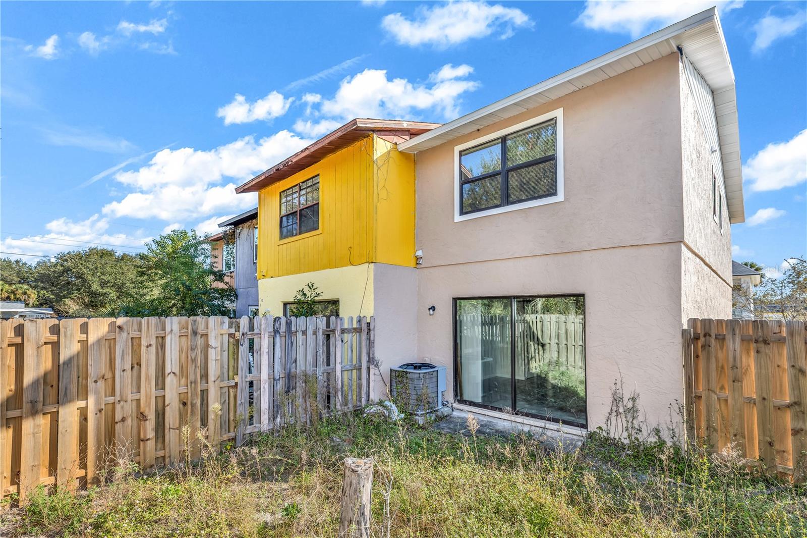 VILLAS FOREST TWNHMS - Residential