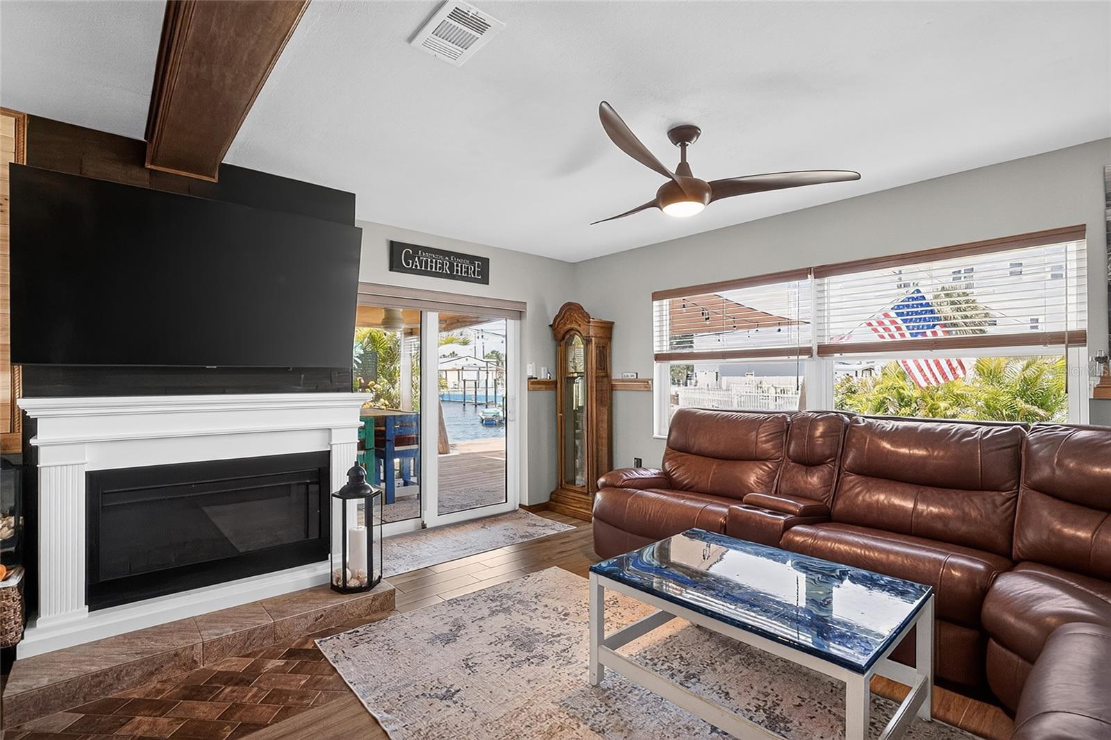 6503 LONNIE LEE LANE