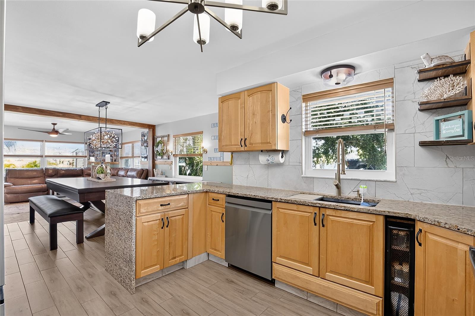 6503 LONNIE LEE LANE
