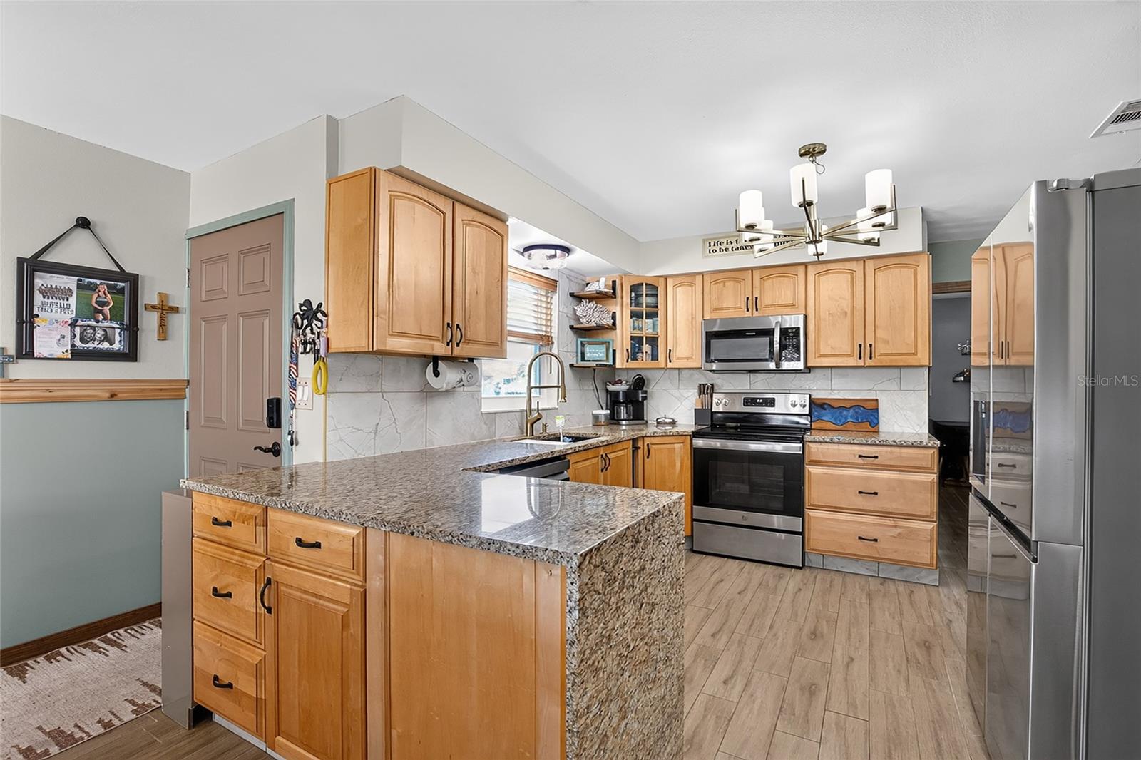 6503 LONNIE LEE LANE