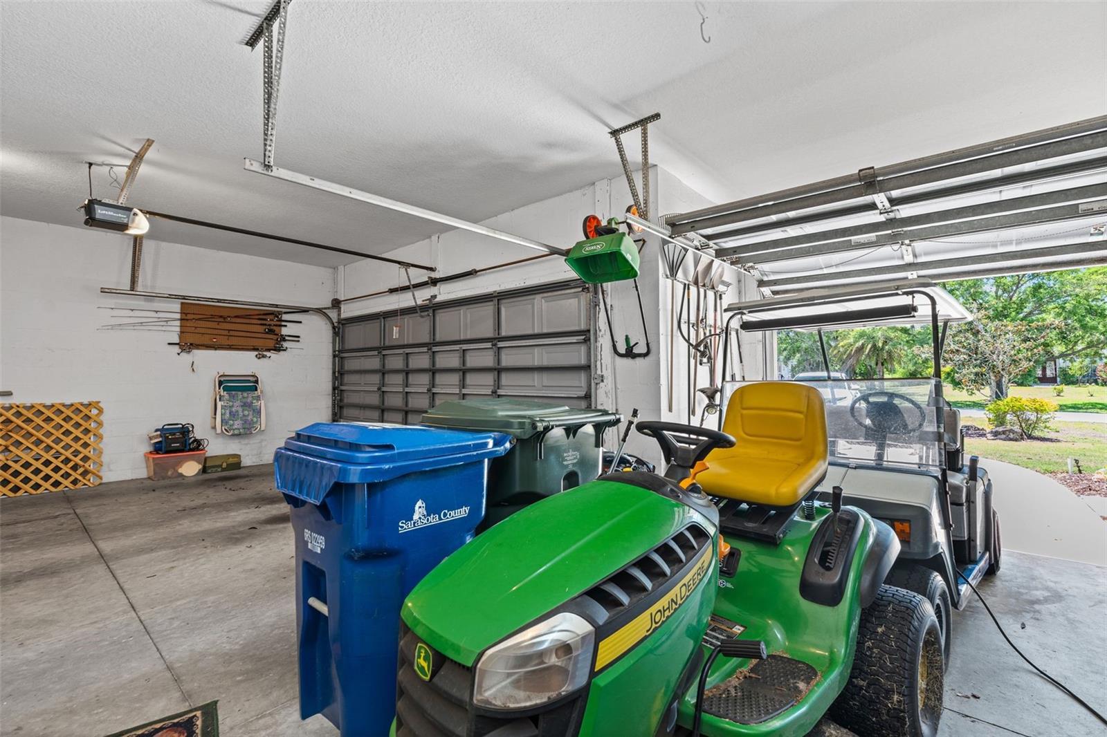 OAK FORD GOLF CLUB - Residential