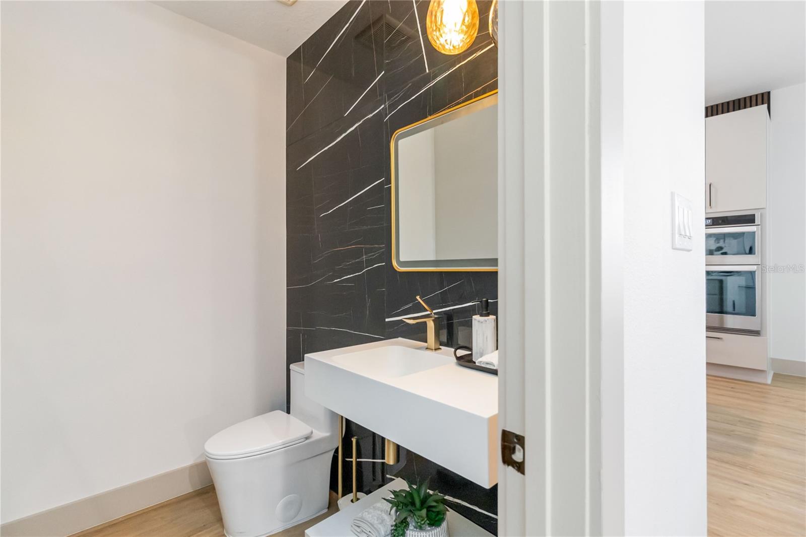 LAUREATE PARK NBRHD CENTER PH 3 - Residential