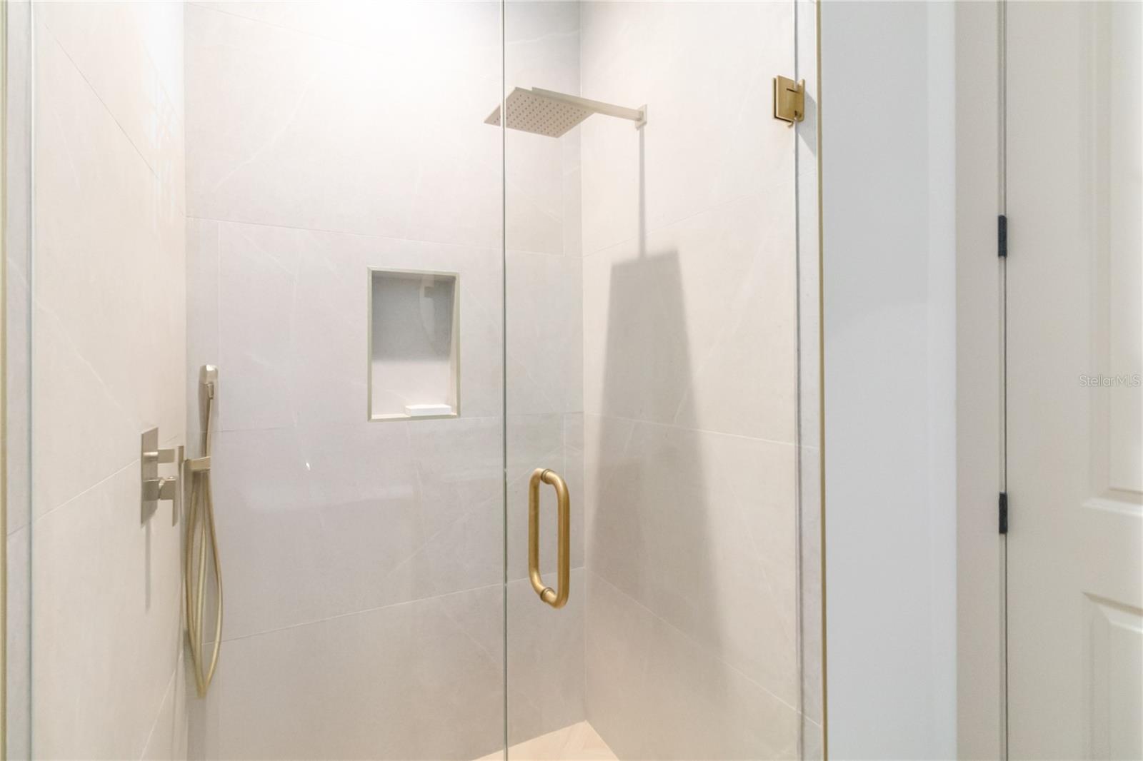 LAUREATE PARK NBRHD CENTER PH 3 - Residential