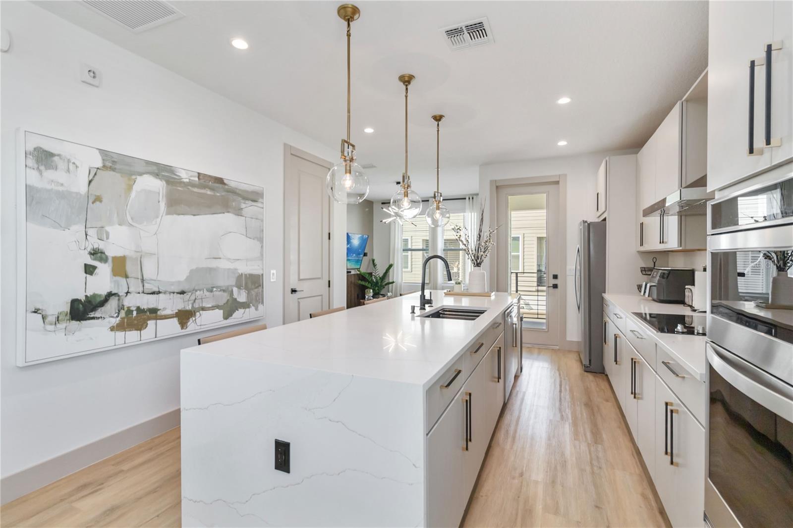 LAUREATE PARK NBRHD CENTER PH 3 - Residential