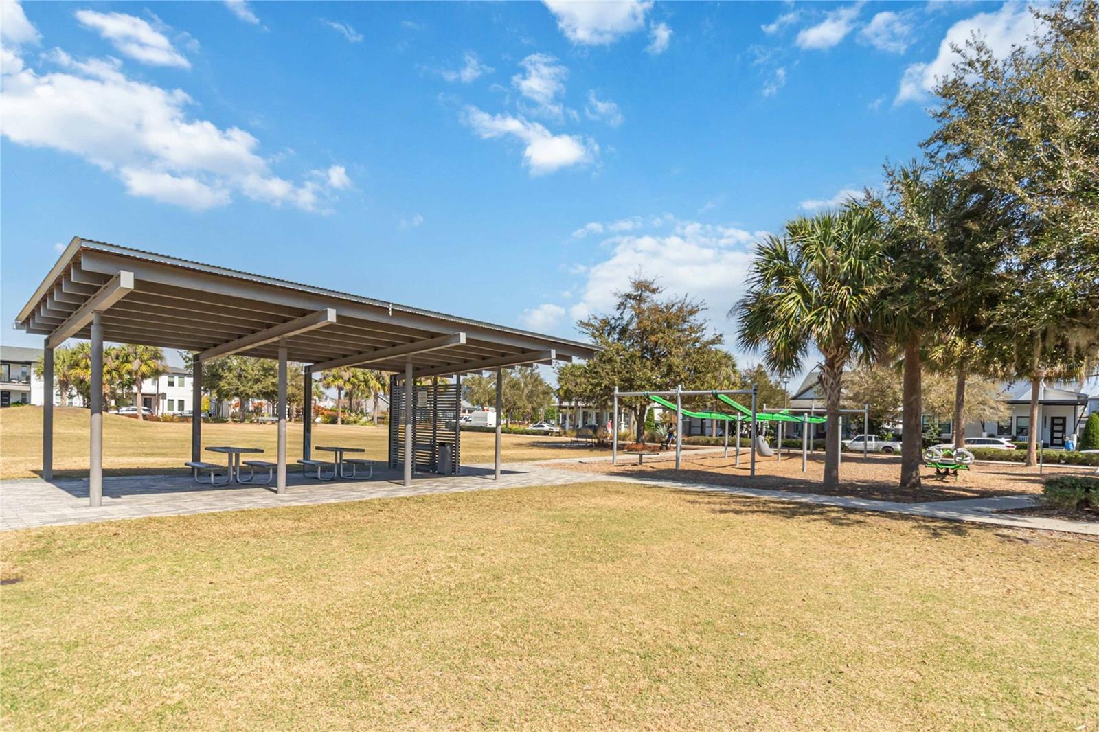 LAUREATE PARK NBRHD CENTER PH 3 - Residential