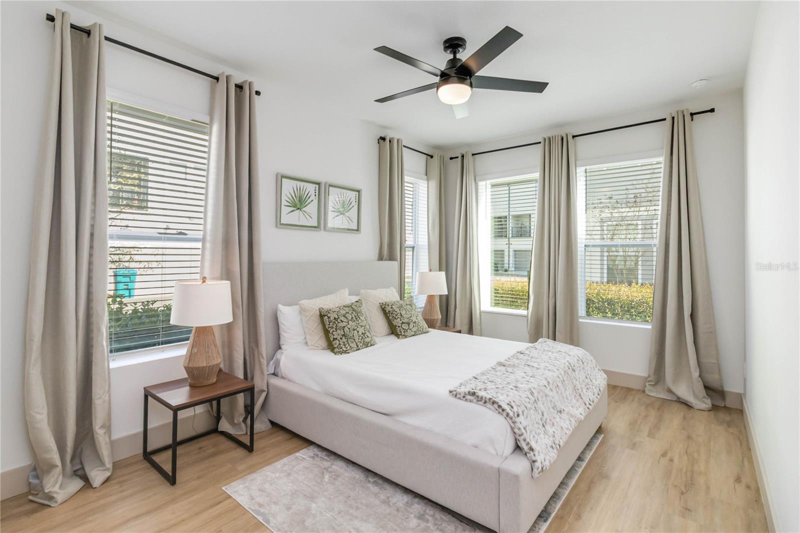 LAUREATE PARK NBRHD CENTER PH 3 - Residential