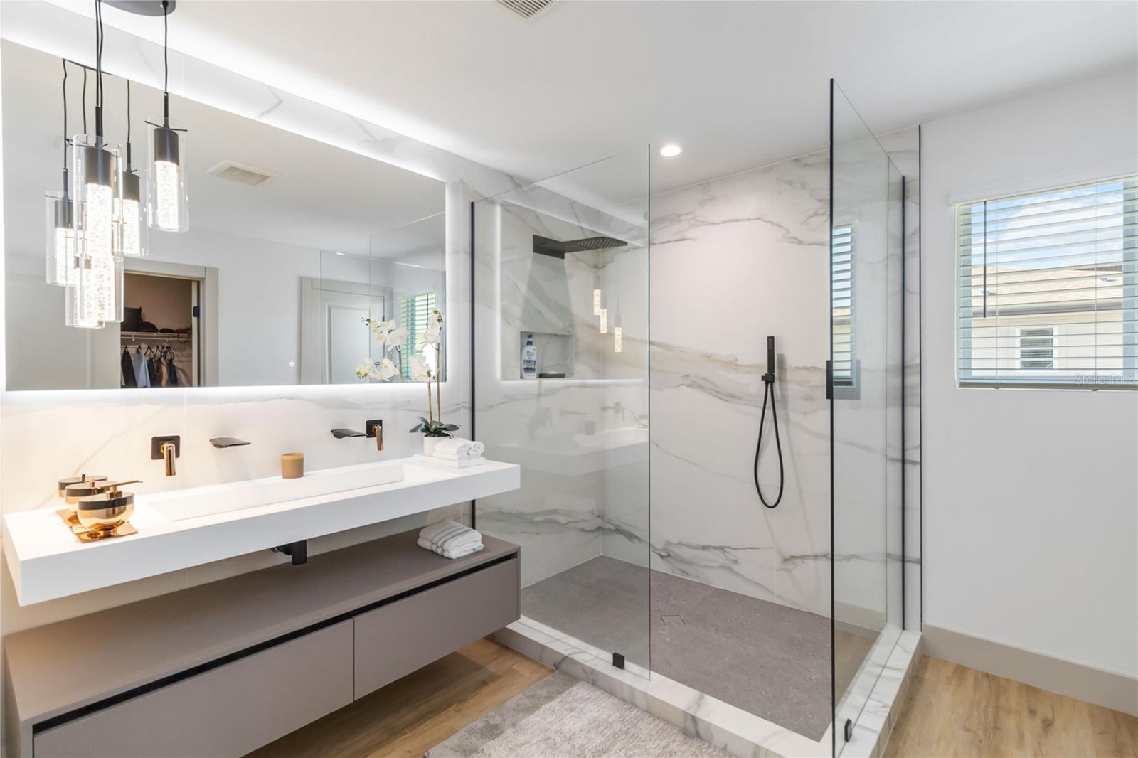 LAUREATE PARK NBRHD CENTER PH 3 - Residential