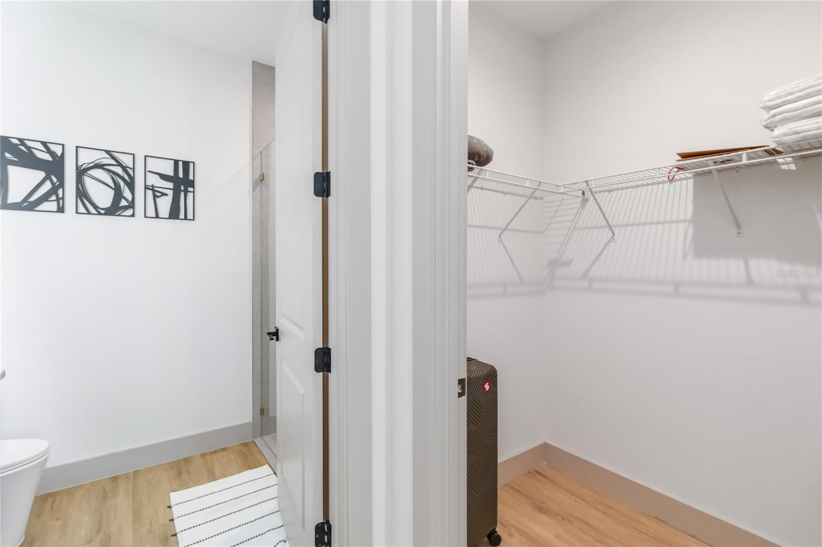 LAUREATE PARK NBRHD CENTER PH 3 - Residential