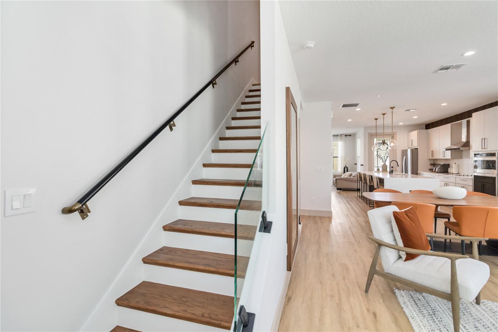 LAUREATE PARK NBRHD CENTER PH 3 - Residential