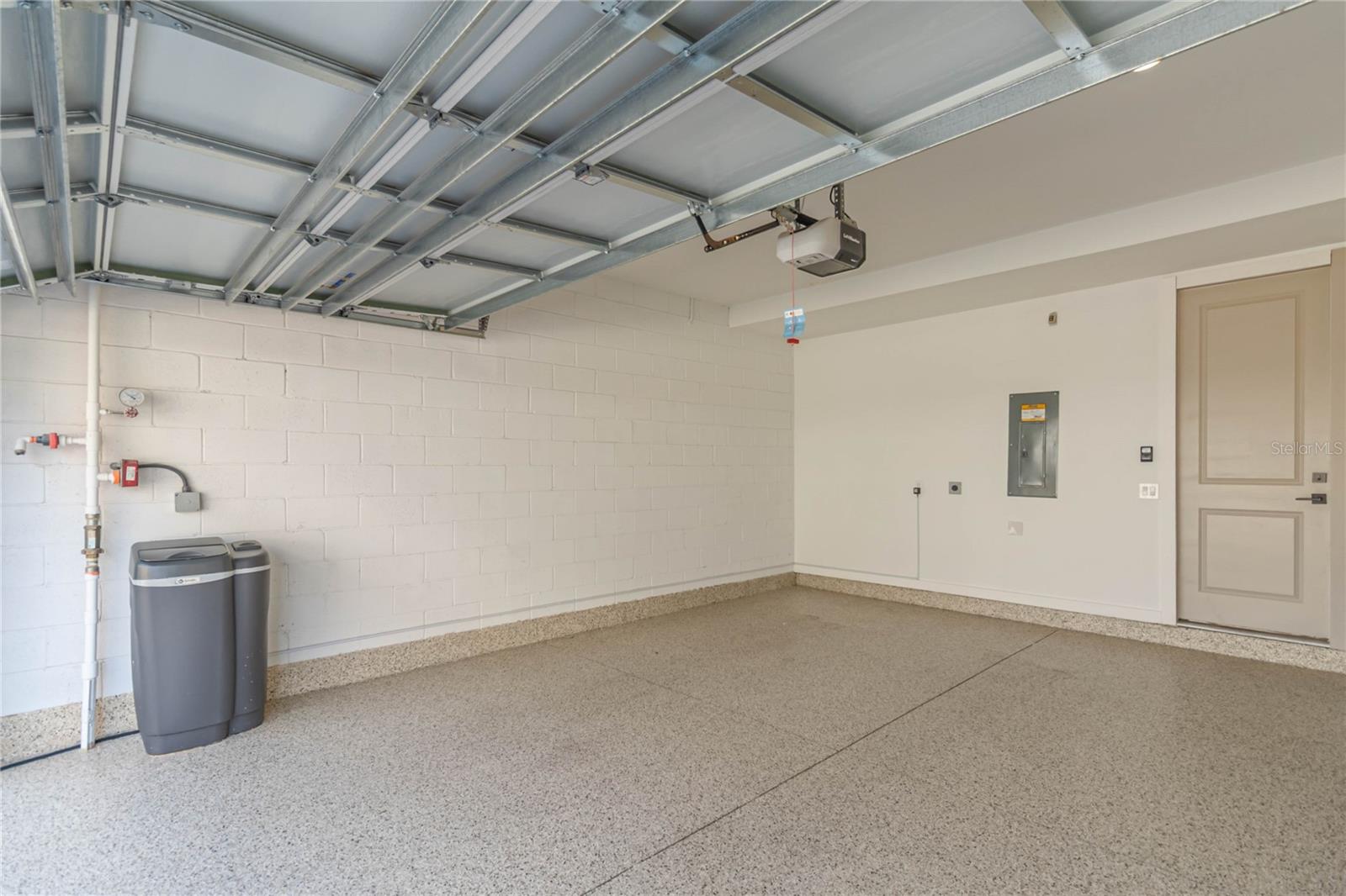 LAUREATE PARK NBRHD CENTER PH 3 - Residential