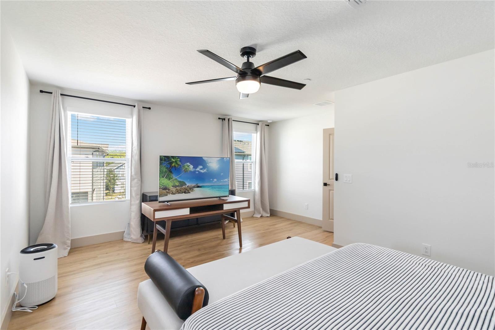 LAUREATE PARK NBRHD CENTER PH 3 - Residential