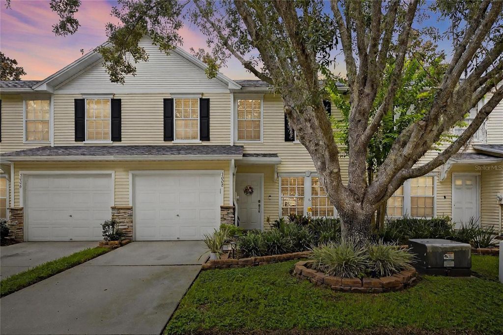 Photo of 3008 Amber Oak Drive, Valrico, FL 33594 (MLS # TB8417592)