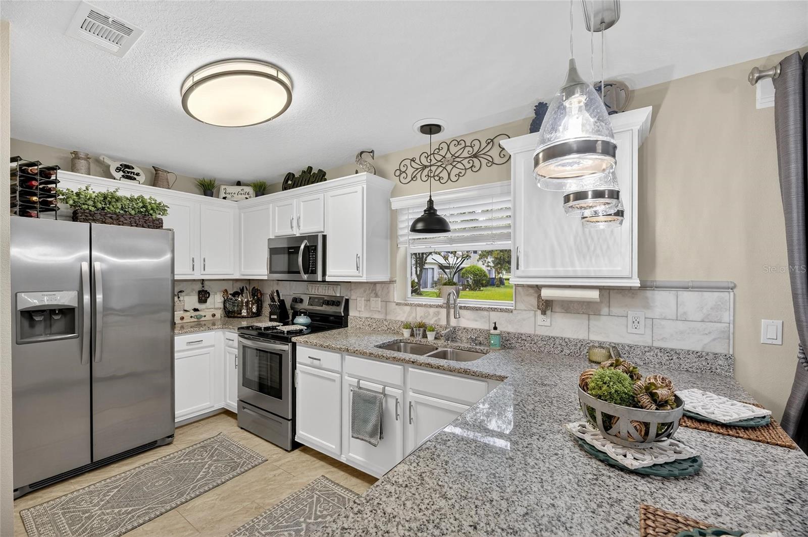 OAKWOOD TERRACE TWNHMS PHAS - Residential