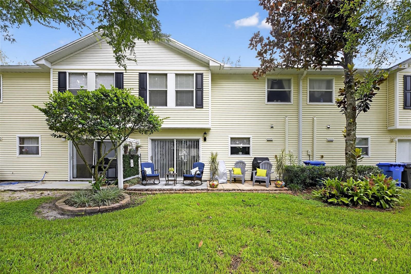 OAKWOOD TERRACE TWNHMS PHAS - Residential