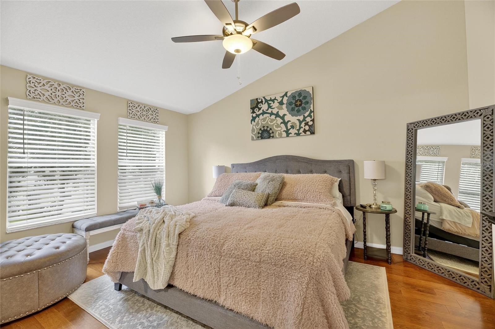 OAKWOOD TERRACE TWNHMS PHAS - Residential