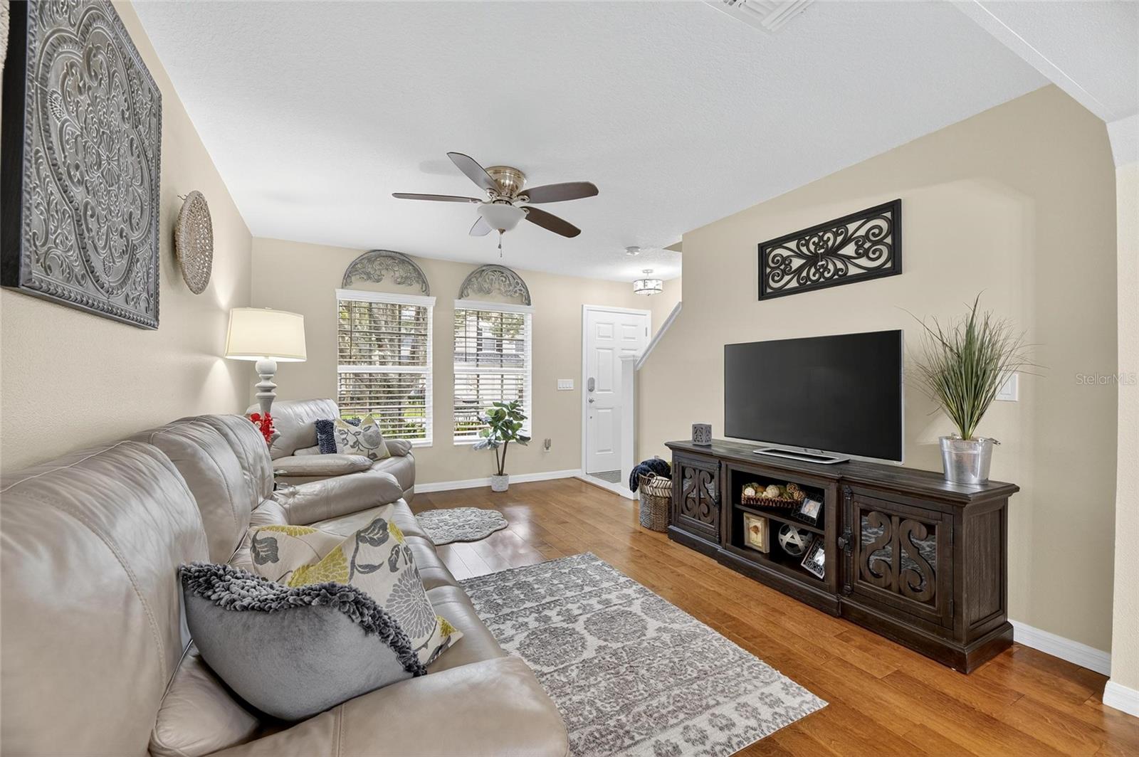 OAKWOOD TERRACE TWNHMS PHAS - Residential