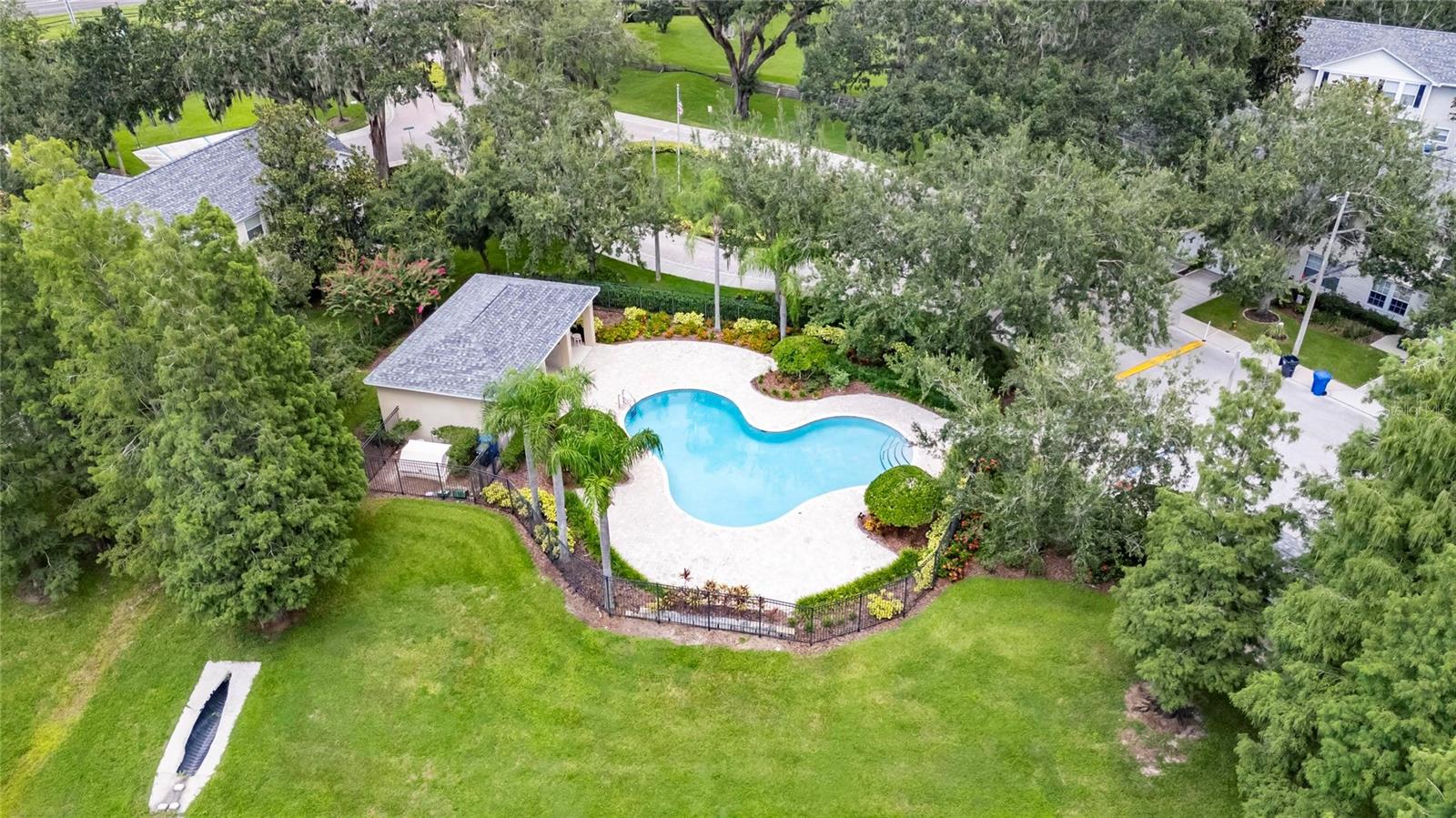 OAKWOOD TERRACE TWNHMS PHAS - Residential