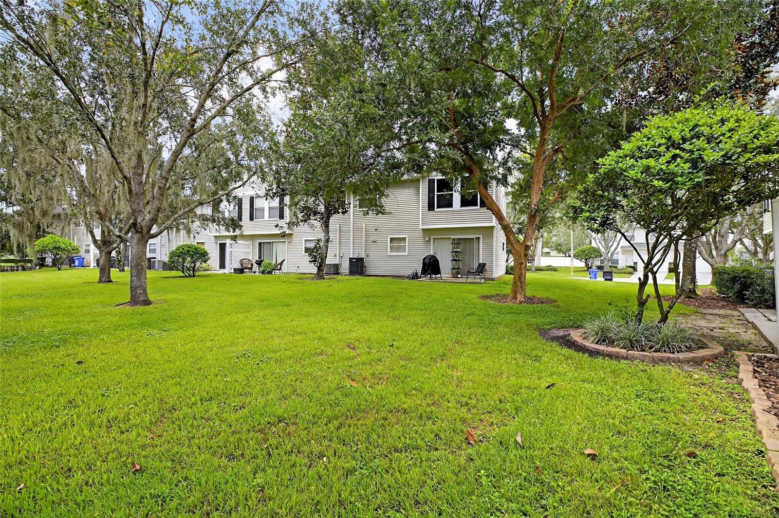 OAKWOOD TERRACE TWNHMS PHAS - Residential