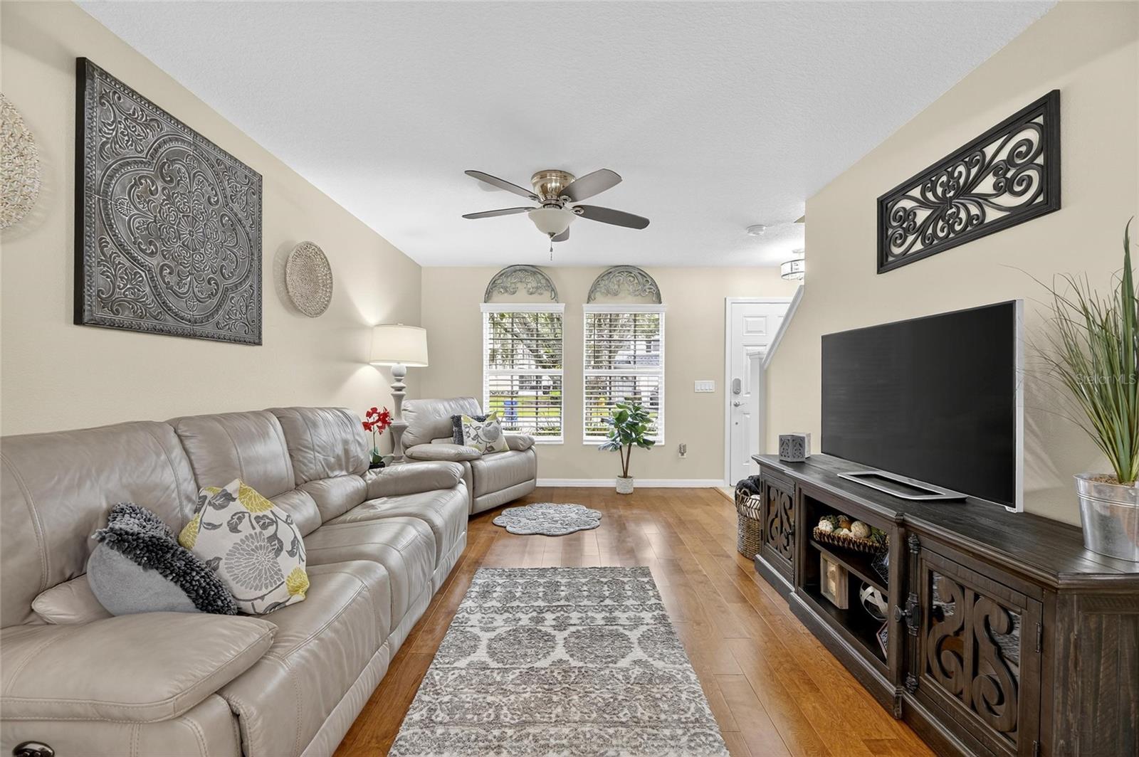 OAKWOOD TERRACE TWNHMS PHAS - Residential