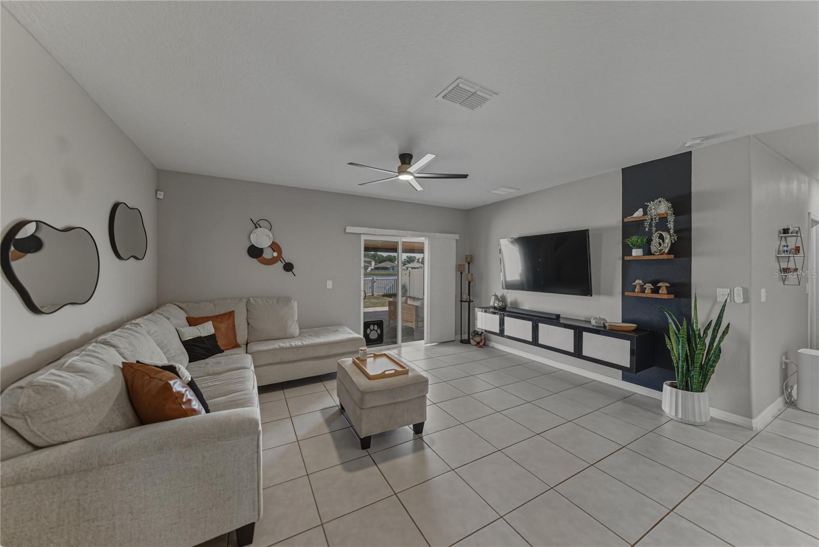 BERRY BAY - Residential