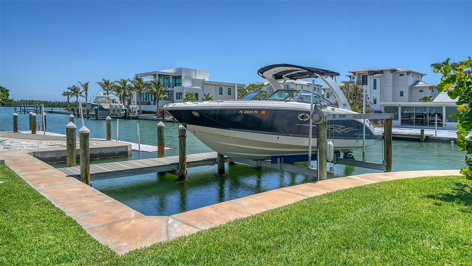 SLEEPY LAGOON PARK - Residential