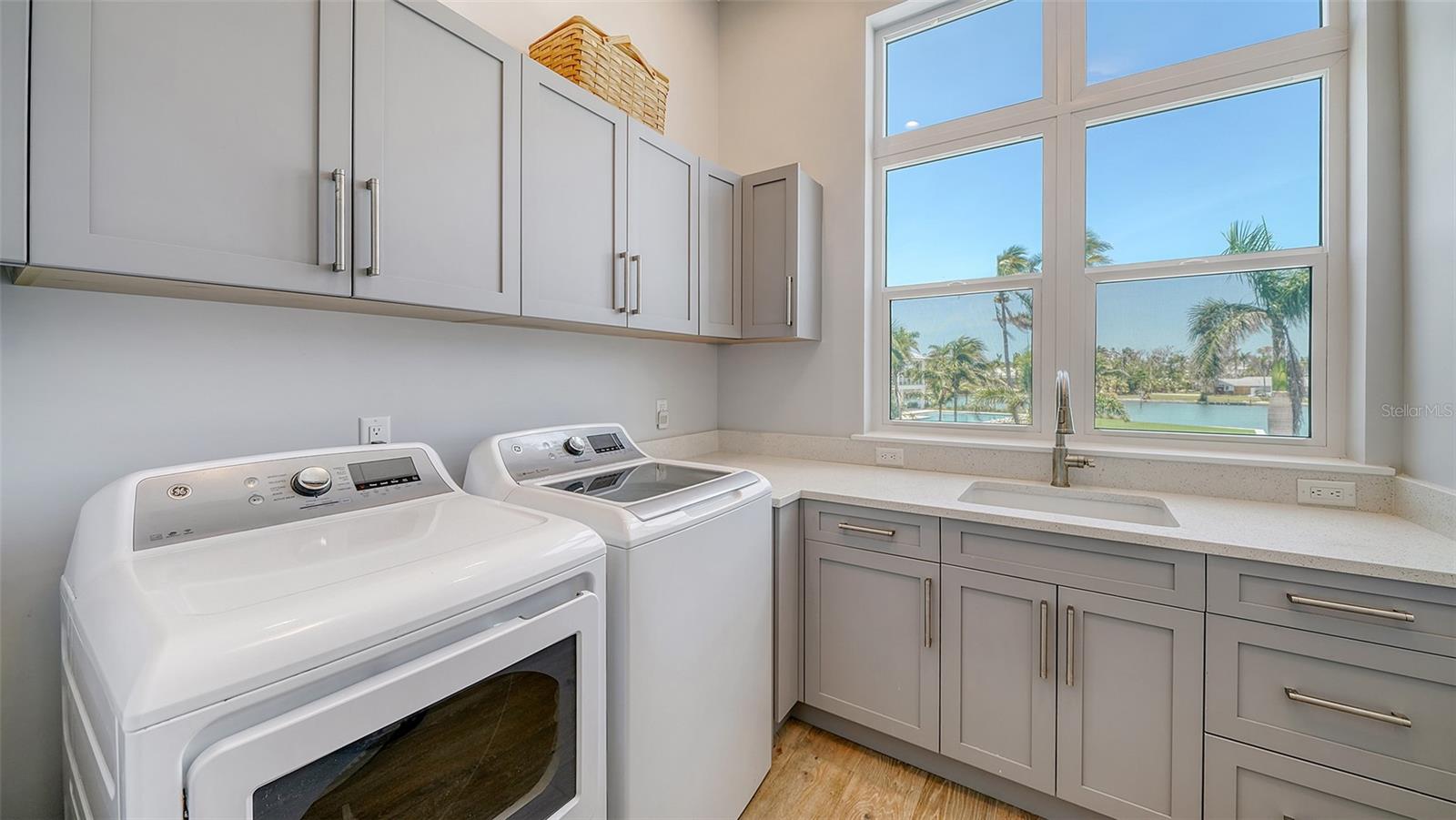 SLEEPY LAGOON PARK - Residential