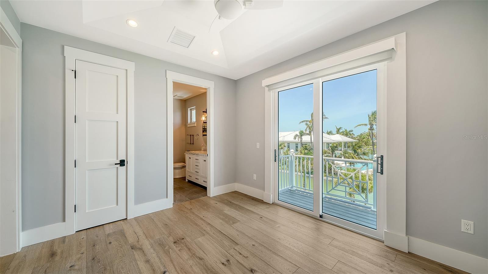 SLEEPY LAGOON PARK - Residential
