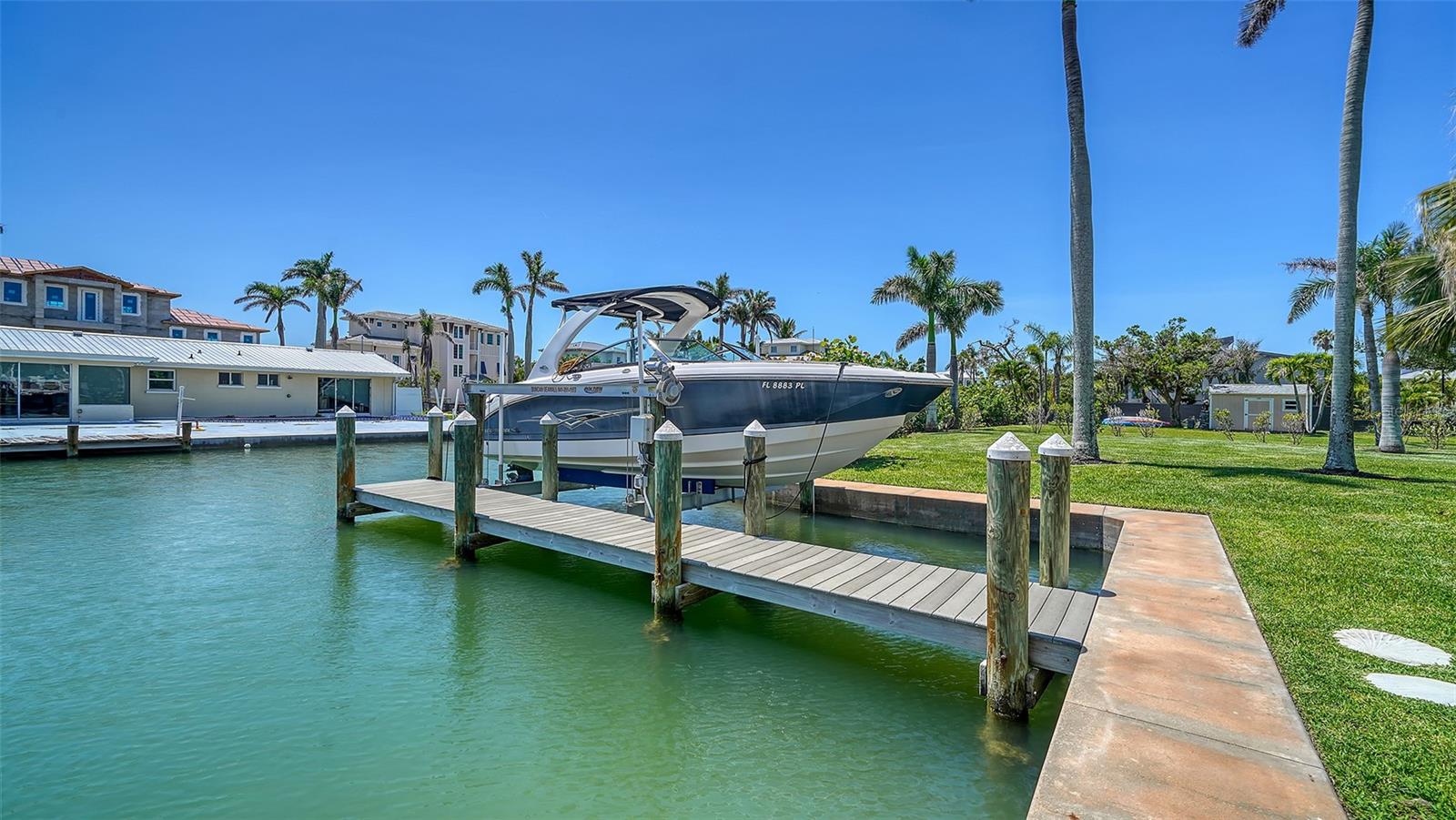 SLEEPY LAGOON PARK - Residential