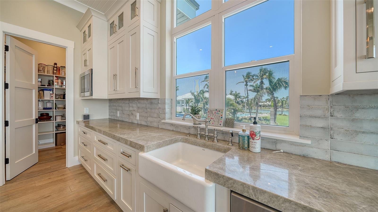 SLEEPY LAGOON PARK - Residential