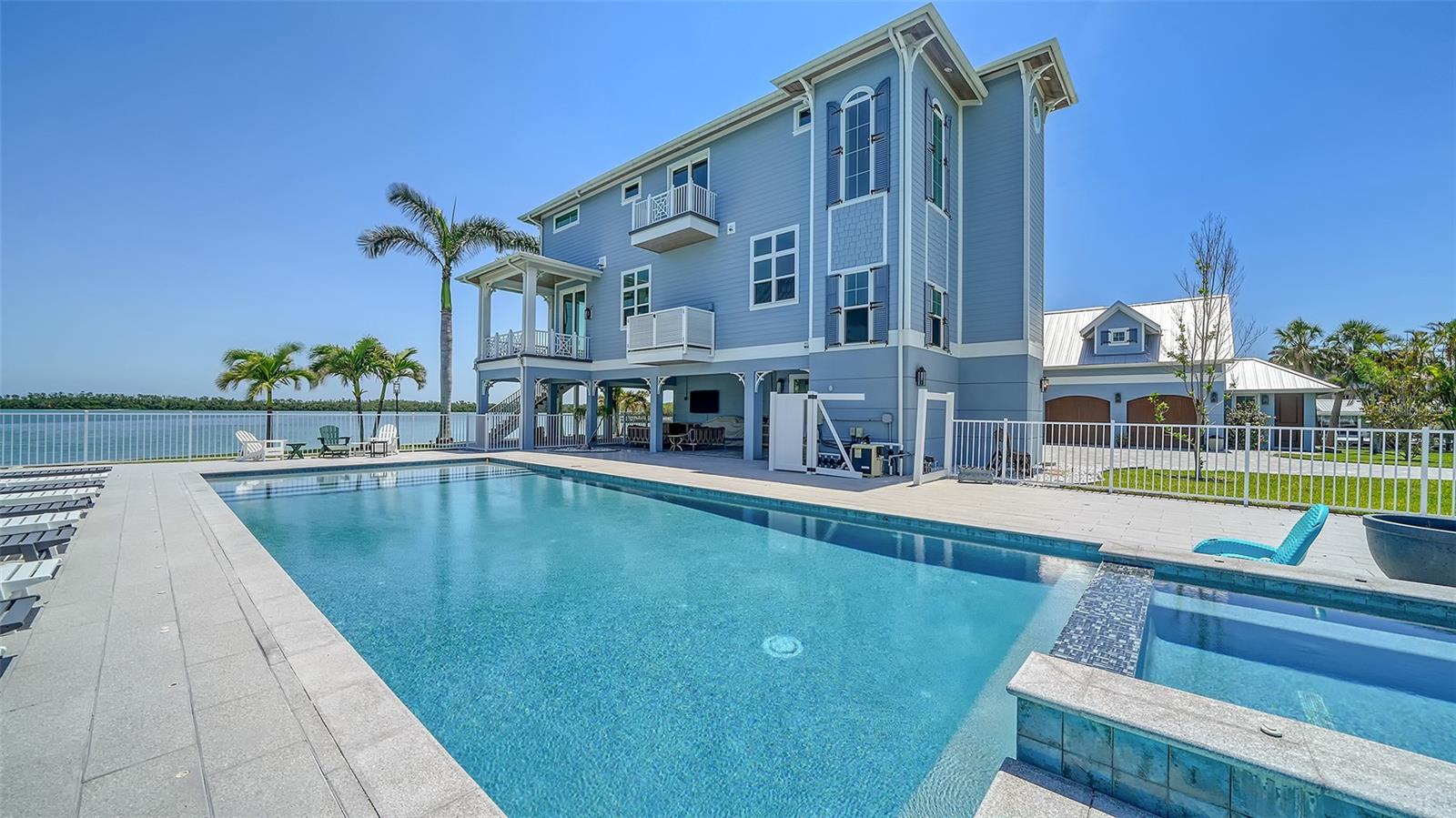 SLEEPY LAGOON PARK - Residential