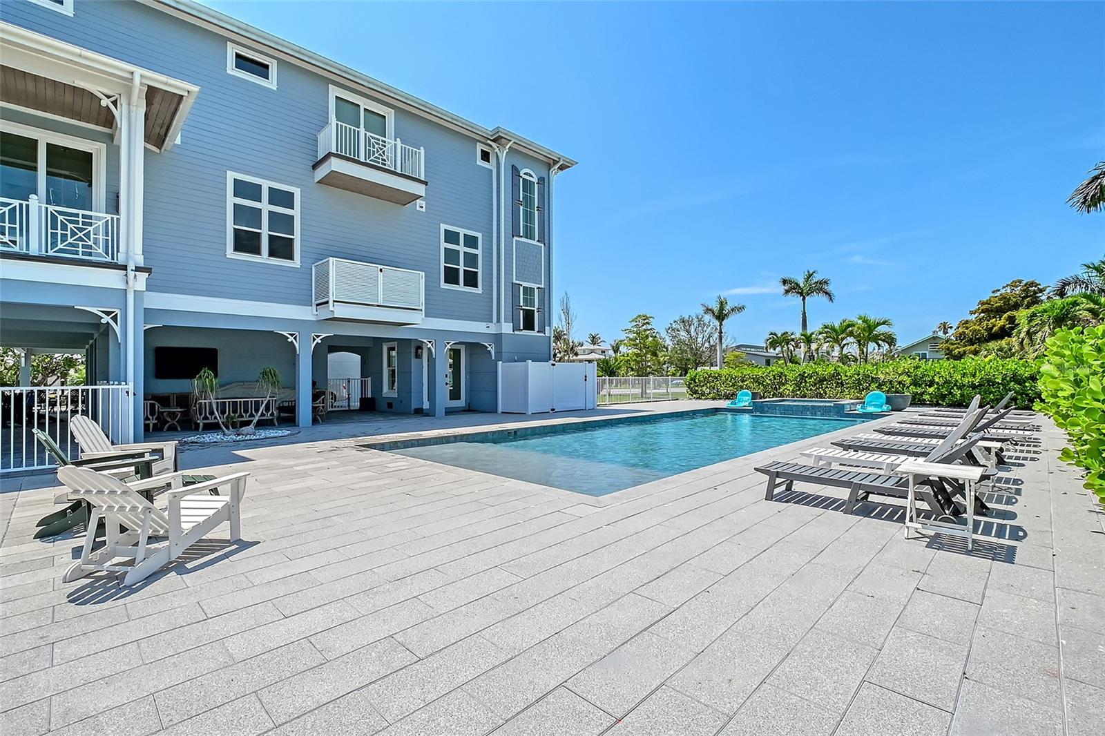 SLEEPY LAGOON PARK - Residential