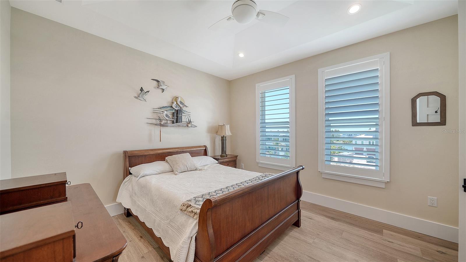 SLEEPY LAGOON PARK - Residential