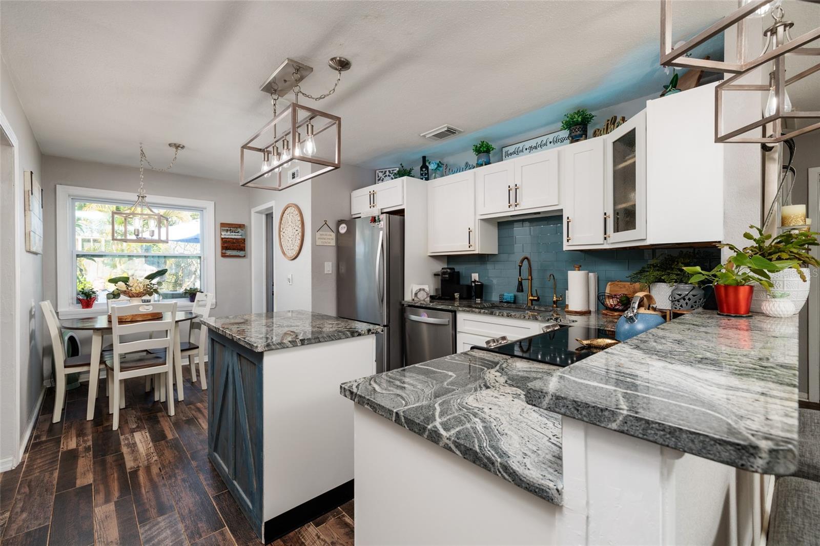 JUNGLE TERRACE SEC A - Residential