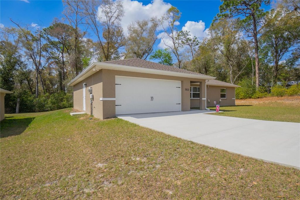 Photo of 3522 S Oakdale Terrace, Inverness, FL 34452 (MLS # OM719919)