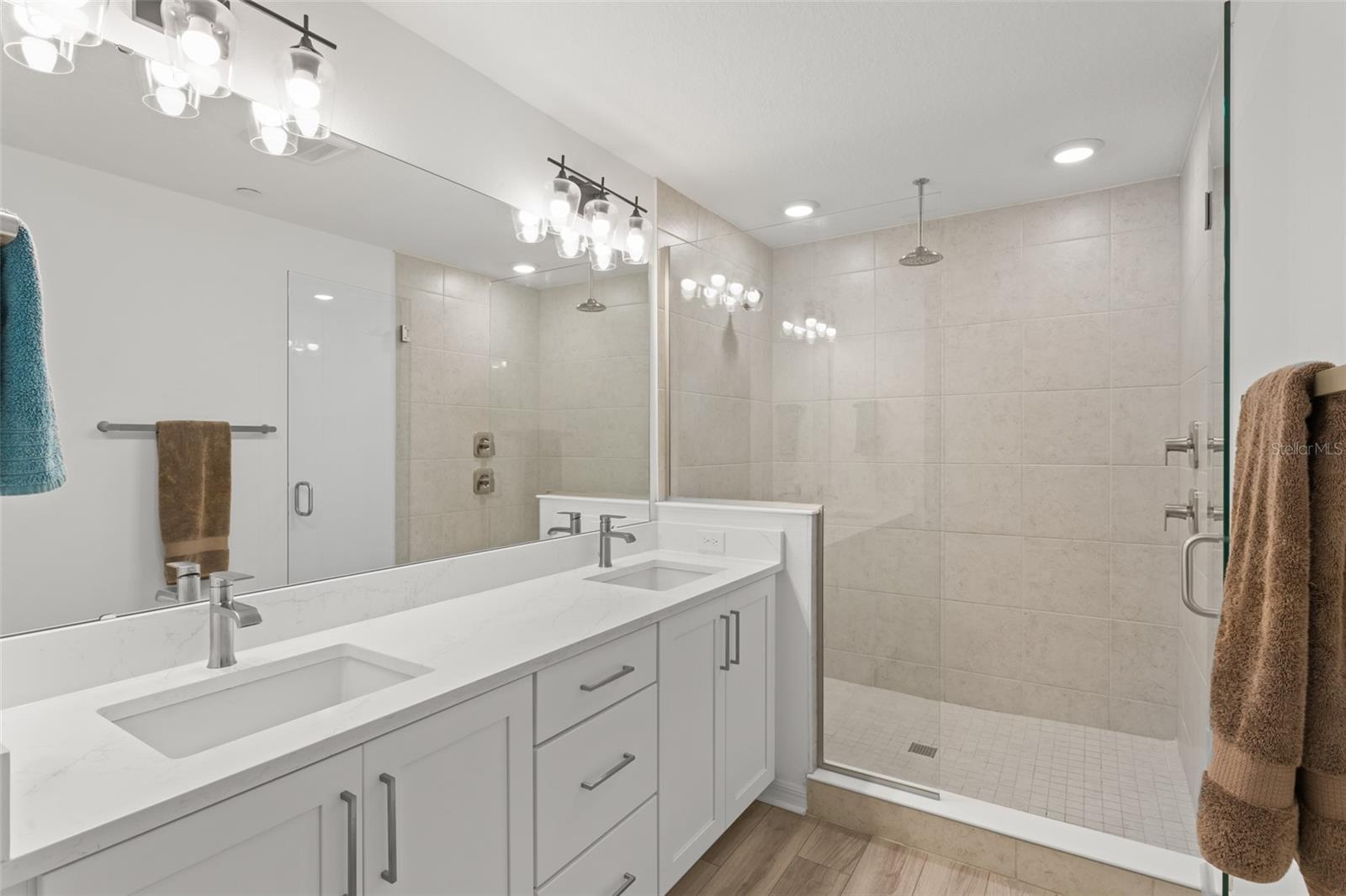 LAUREATE PARK NBRHD CENTER PH 3 - Residential