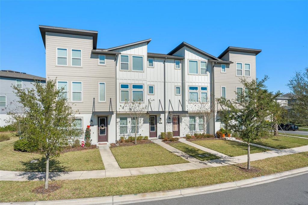 Photo of 12977 Gabor Avenue, Orlando, FL 32827 (MLS # O6372902)