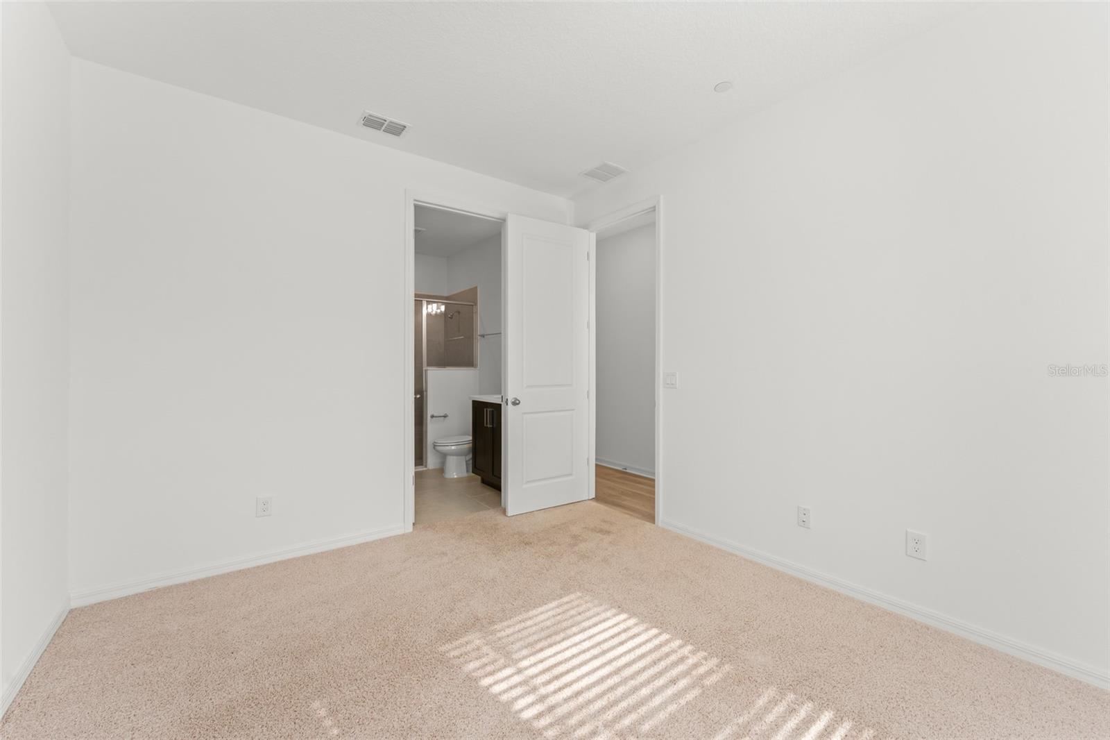 LAUREATE PARK NBRHD CENTER PH 3 - Residential