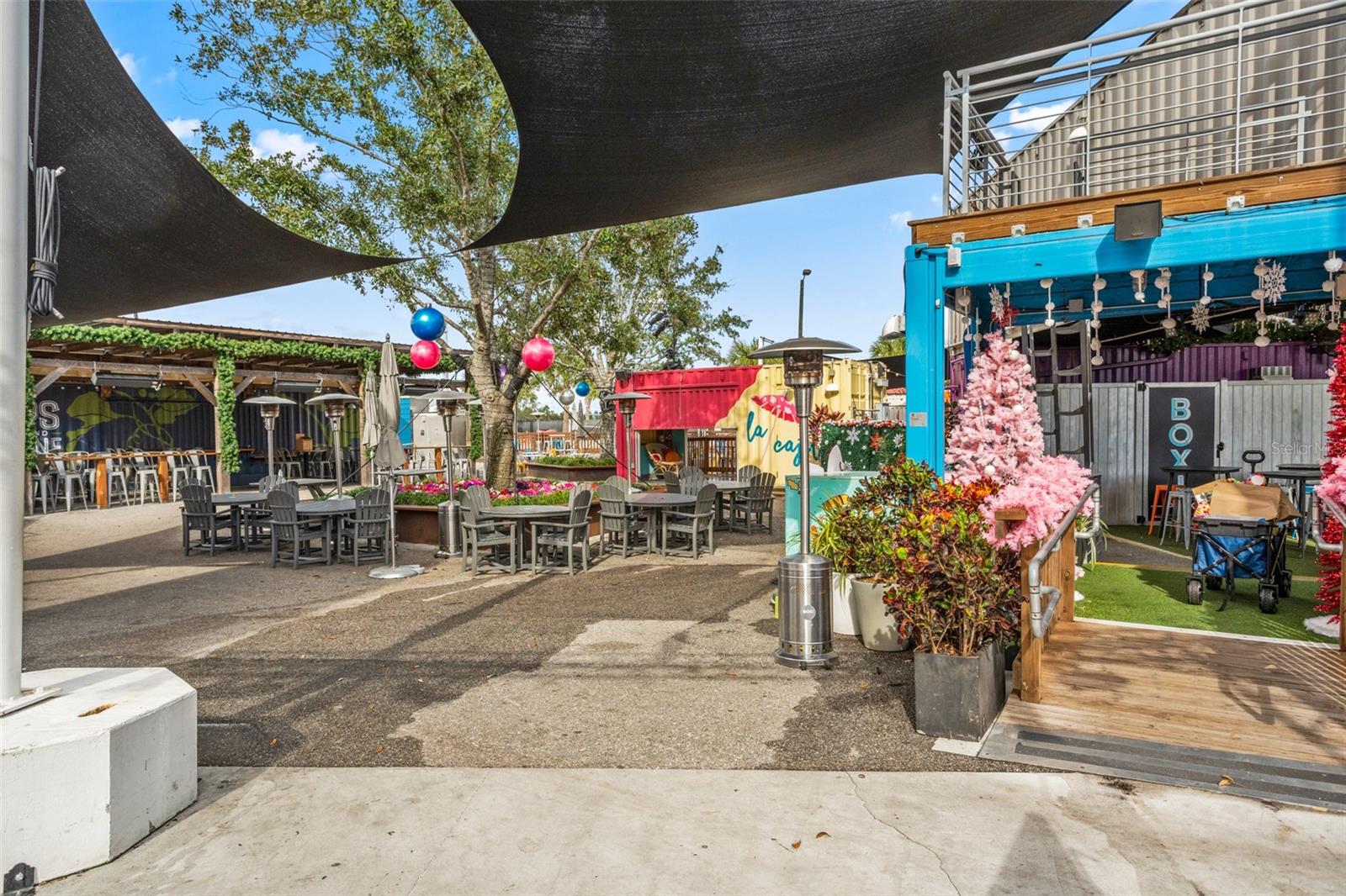 LAUREATE PARK NBRHD CENTER PH 3 - Residential