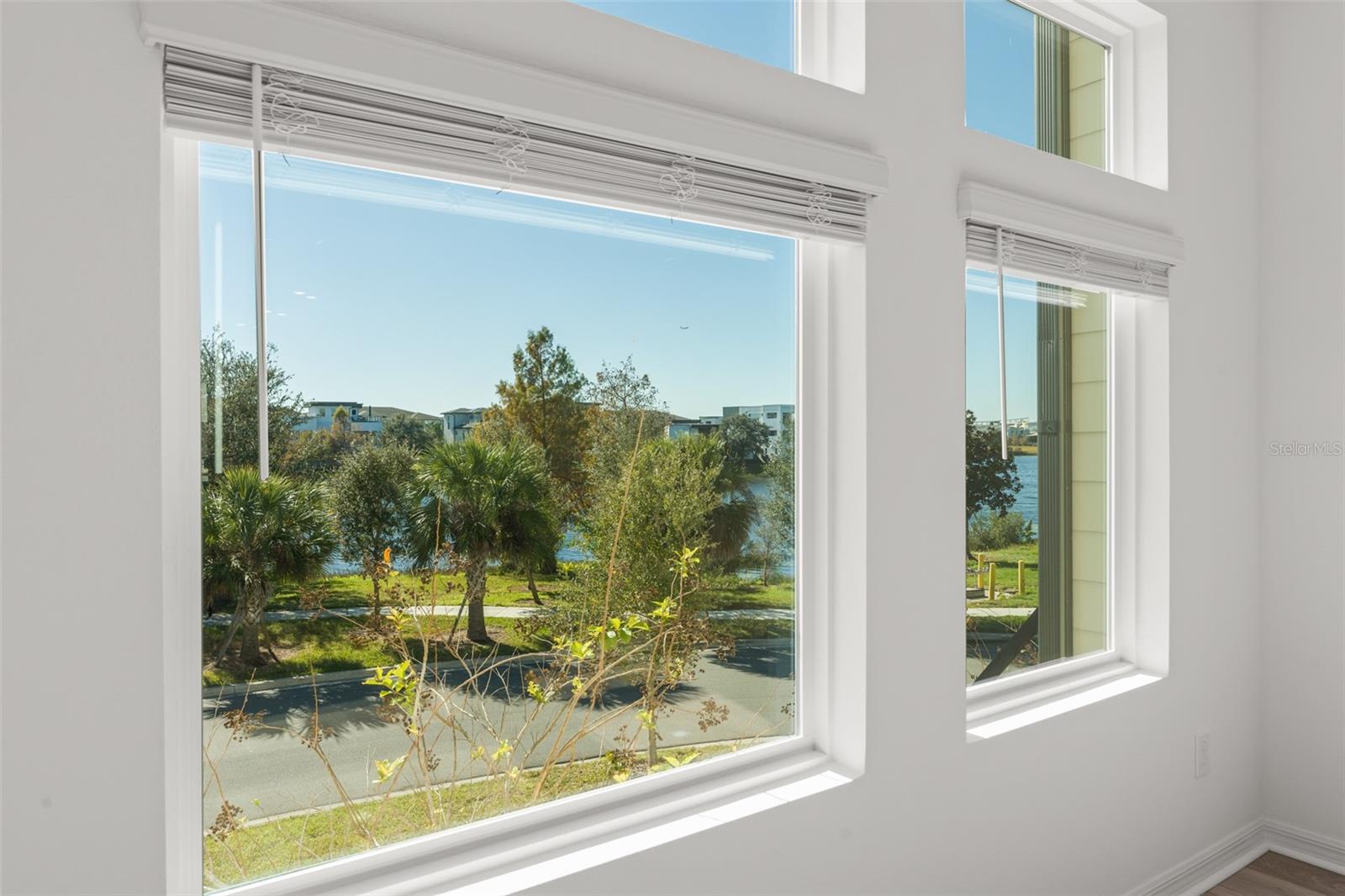 LAUREATE PARK NBRHD CENTER PH 3 - Residential