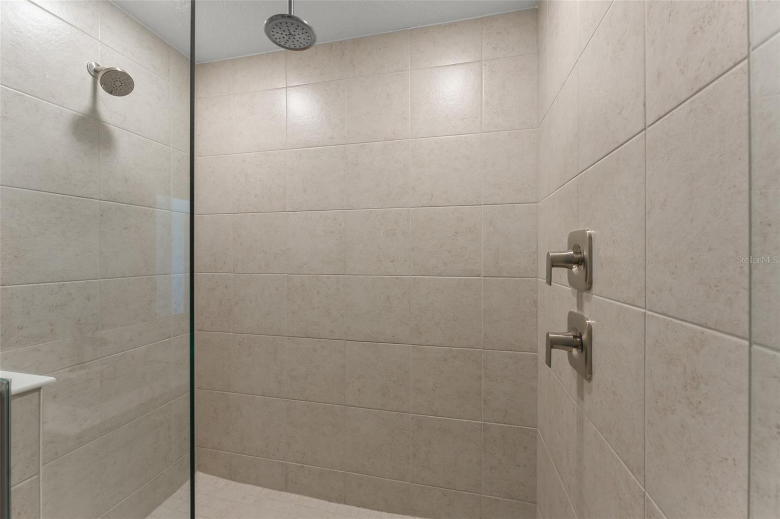 LAUREATE PARK NBRHD CENTER PH 3 - Residential