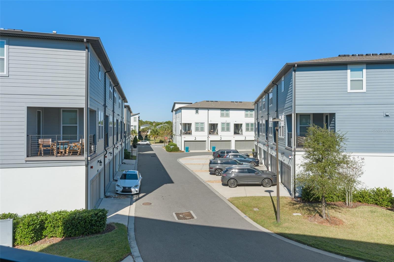 LAUREATE PARK NBRHD CENTER PH 3 - Residential