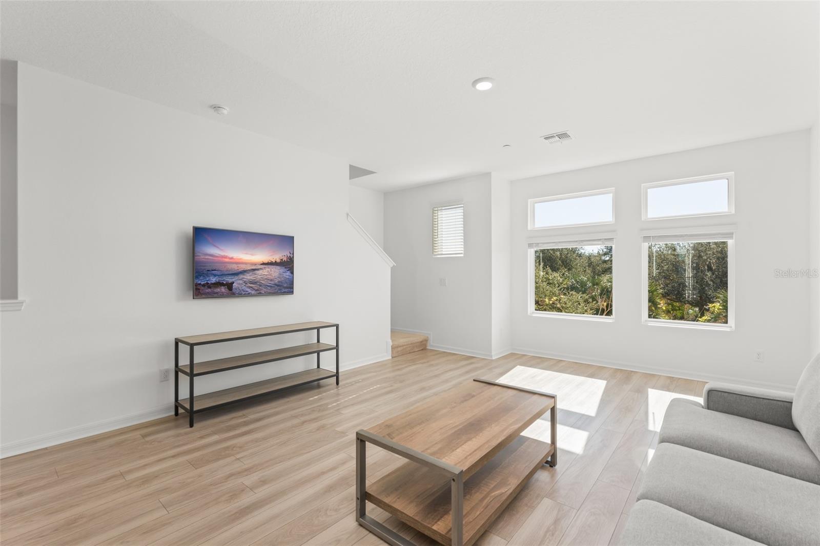 LAUREATE PARK NBRHD CENTER PH 3 - Residential