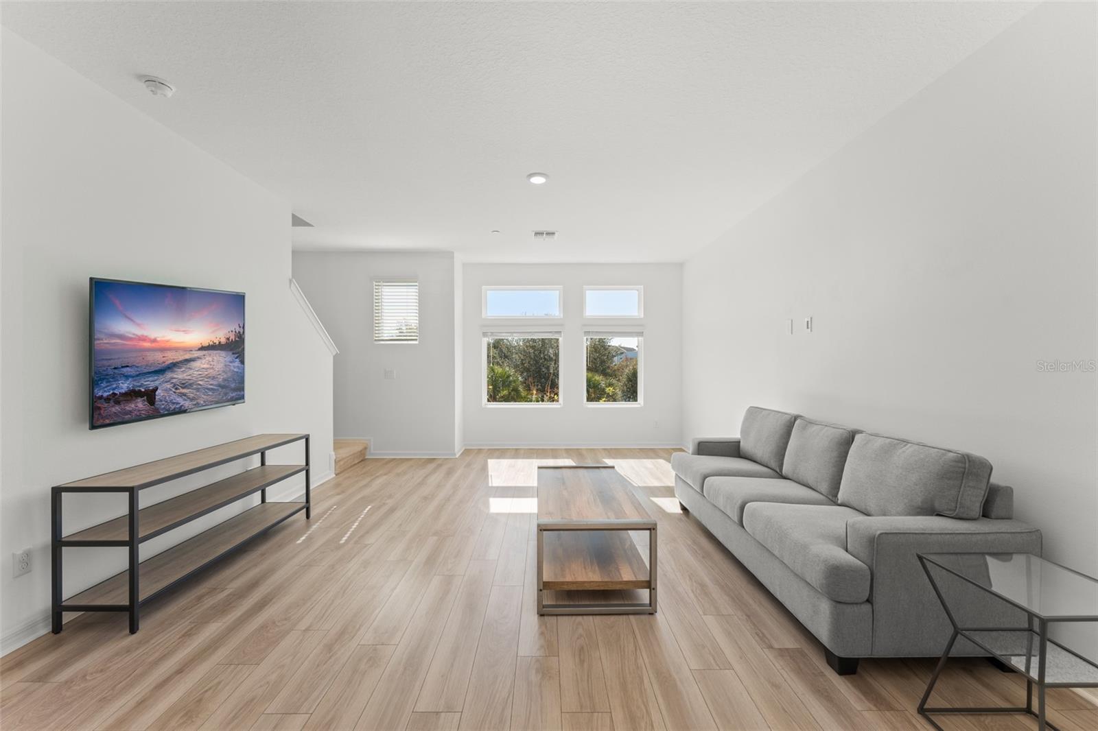 LAUREATE PARK NBRHD CENTER PH 3 - Residential