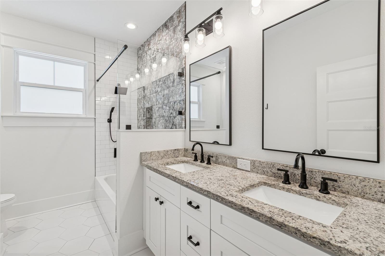 EAST BUNGALOW PARK - Residential